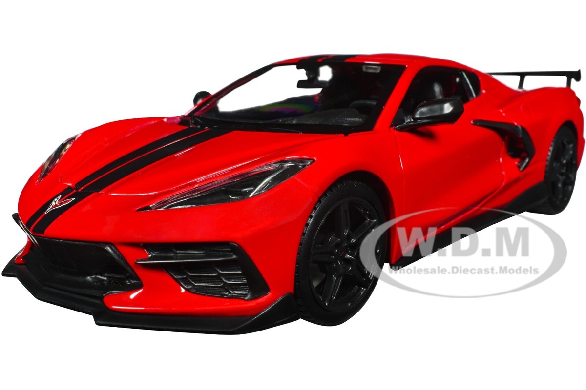 2020 CHEVROLET CORVETTE STINGRAY COUPE RED W/STRIPES 1/24 DIECAST