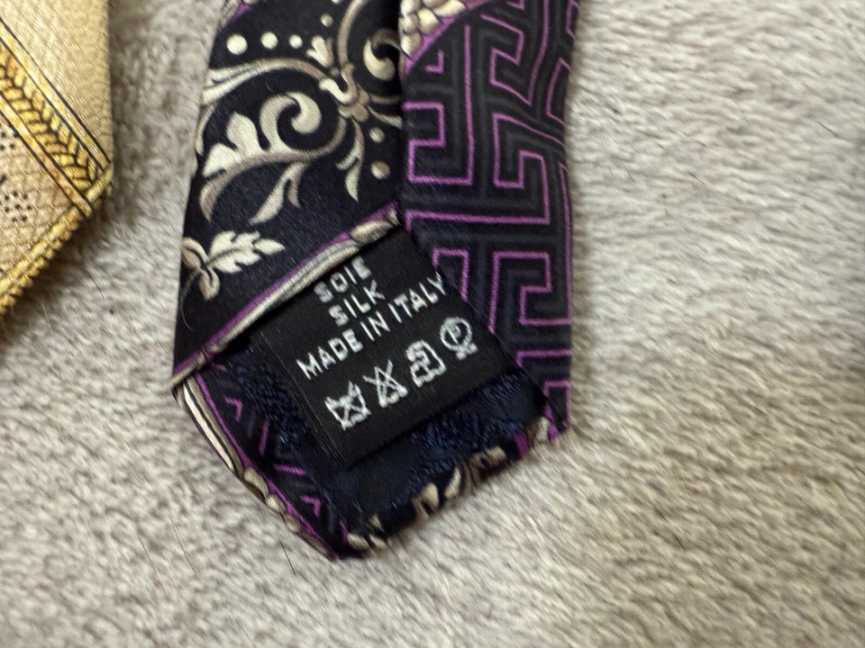 Lote de 3 Corbatas Versace Hombre 100% Seda - Rayas Rosa Medusa, Amarillo, Púrpura Foto 4 de 4