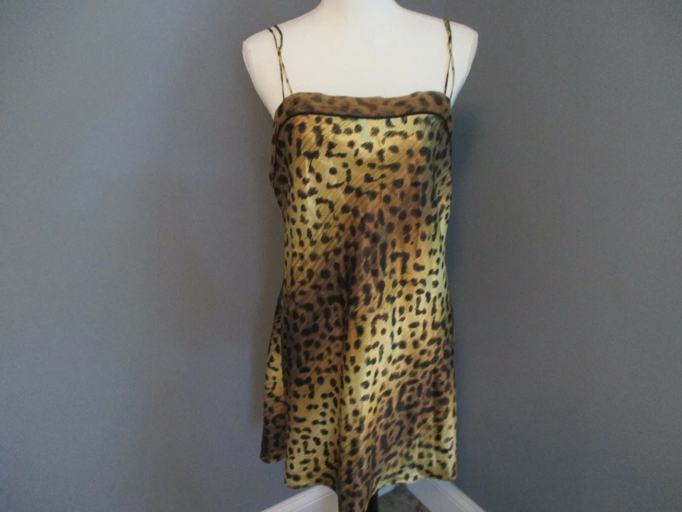 Lejaby Paris Saks Fifth Avenue Leopard chemise robe set satin Medium EUC - Image 4 of 4