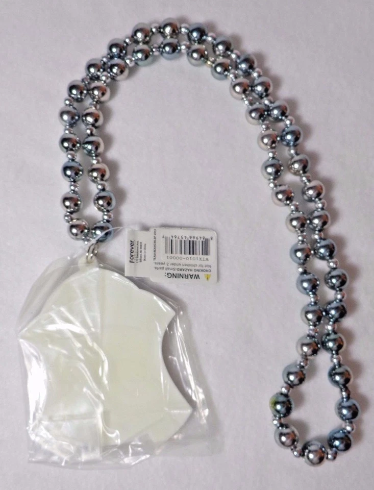 Forever Collectibles Team Beans Necklace MLB New York Yankees Baseball 2010 - Image 4 of 4