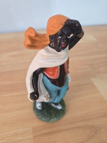 Vintage Porcelain Figure Of African American Lady Made in Japan 7.5" Tall - Picture 6 of 7