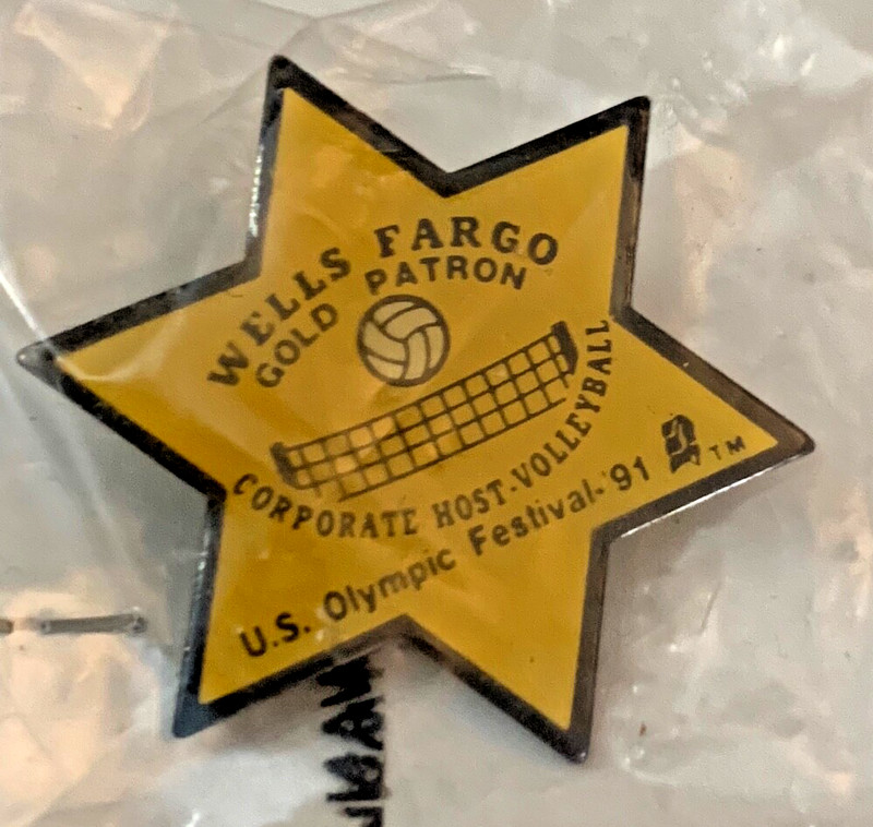 WELLS FARGO 6 POINT STAR PIN 1" GOLD PATRON OLYMPICS VOLLEYBALL 1991 FES