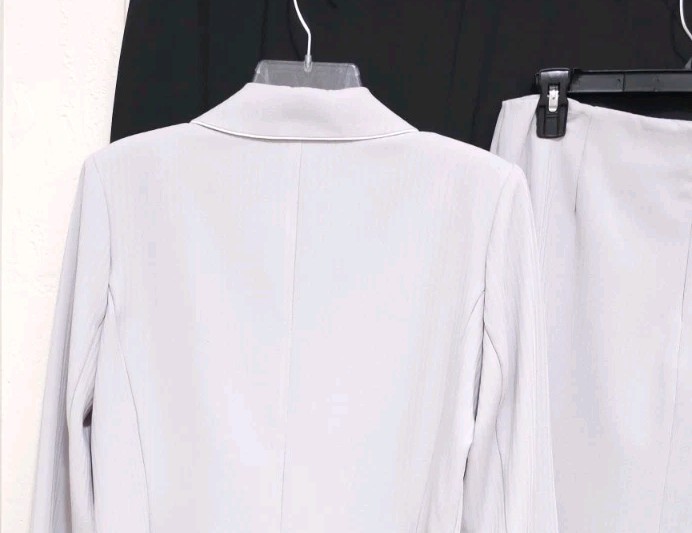 VTG KC Spencer 2pc Suit SET Pleated Skirt & Jacket 10 Medium Lt Gray Pinstriped