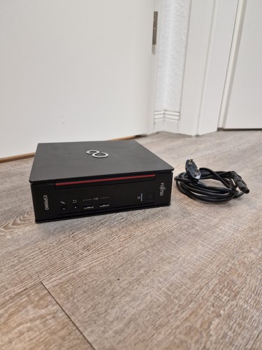 Fujitsu Esprimo Q556 Mini PC 2,9 GHz G4400T, 240GB SSD, 8GB RAM, Win10 Pro aktiv