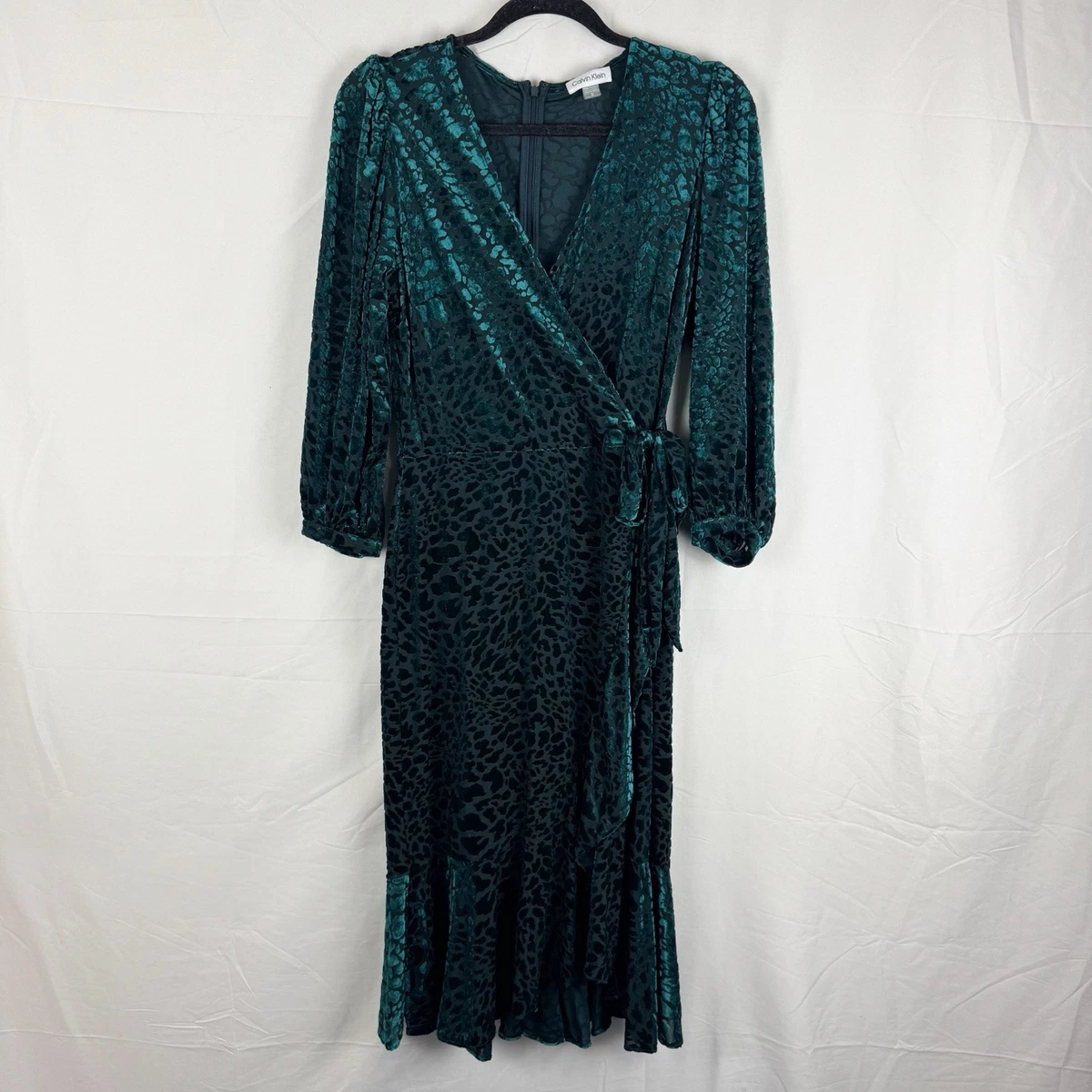 green emerald velvet dress Women's Off-Shoulder Velvet Glitter Bodycon Dress | Holiday Dresses for Cocktail Party | Xmas Outfits
