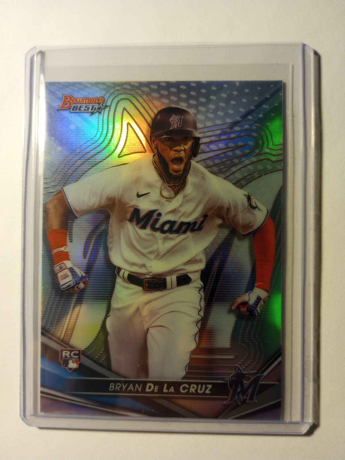 2022 Bowman's Best Bryan De La Cruz Refractor RC Rookie - Miami Marlins #8