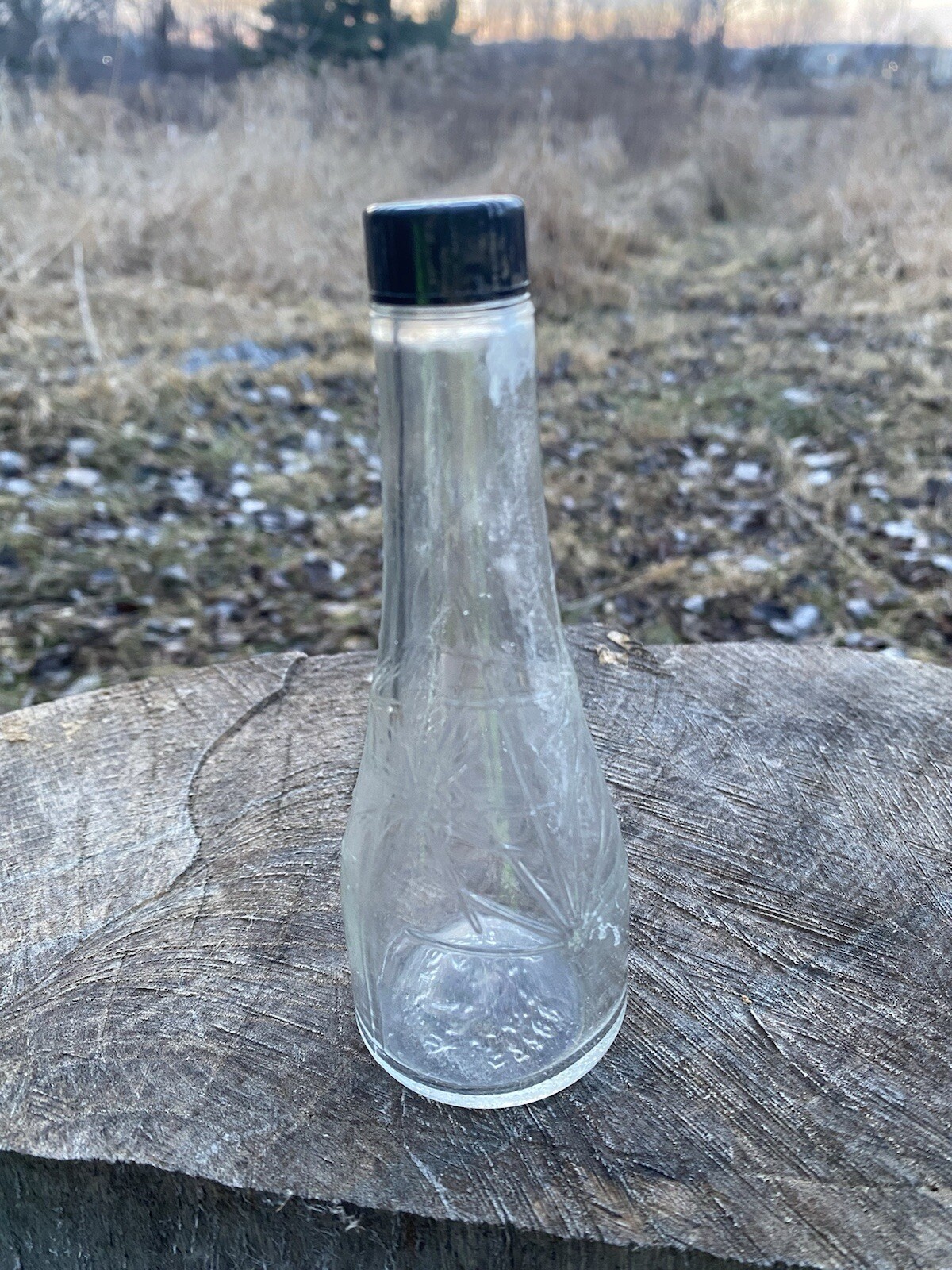 Vintage La Choy Bottle With Cap. Art Deco Style 5” Tall