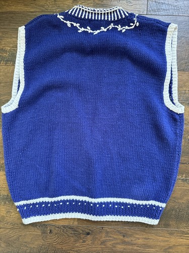 Skyr Women's Button Front Knit Sweater Vest M Navy V-Neck Vintage NWT C3 - Picture 7 of 7