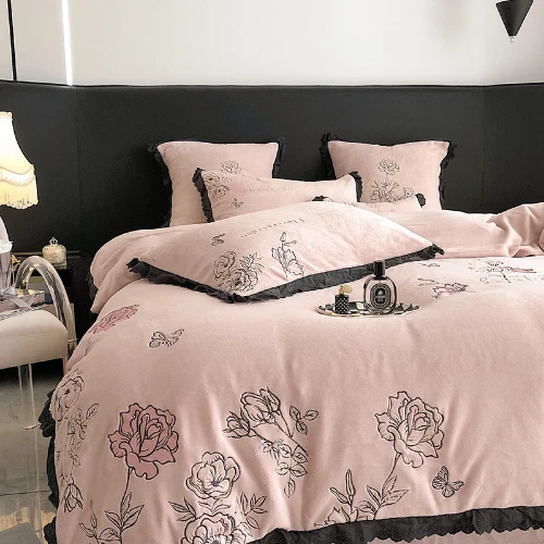 Juego de ropa de cama con volantes bordados florales vintage de terciopelo polar juego de funda de felpa Foto 2 de 4