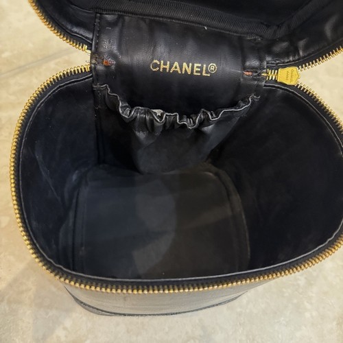 Chanel Vintage Black Lambskin Quilted Vanity Case Cosmetic Bag Gold CC 4264857 - Picture 7 of 16