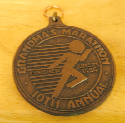 1986 Grandma's Marathon Finisher Medal 10th Anniversary Duluth Minnesota