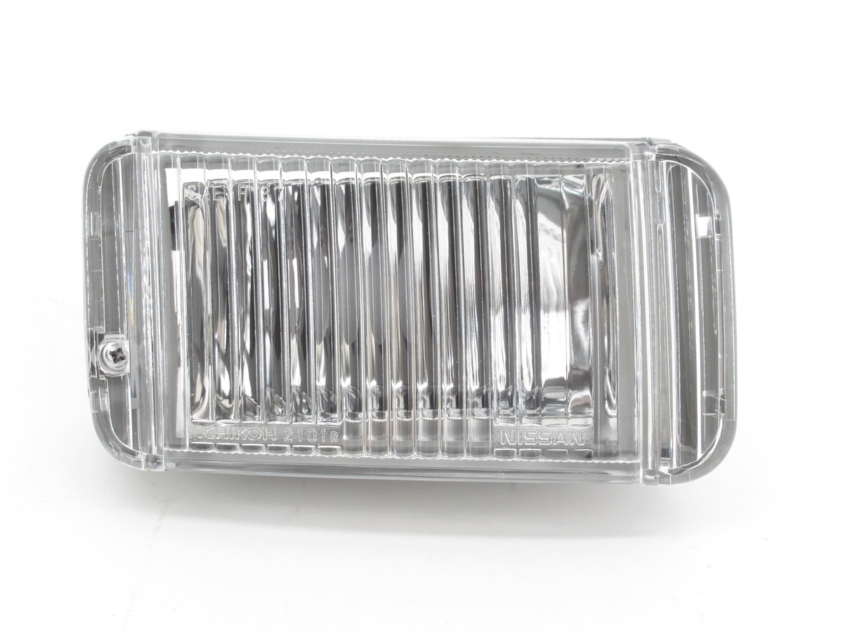 Genuine OEM Nissan 26151-30P00 Passenger Fog Lamp Light Lens