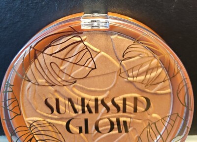 SUNKISSED  GLOW GOLDEN  BRONZER FACE & BODY NEU