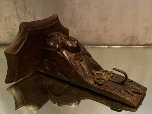 Meubles de rangement du XIXe siècle etagères, bibliothèques