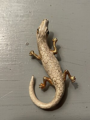 Vintage Hattie Carnegie Brooch Gecko Lizard Salamander Emerald Eyes Signed