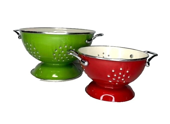 2 Colanders Strainer Enamel Green - Red Metal Country Farmhouse VIntage Handles
Opens in a new windo
