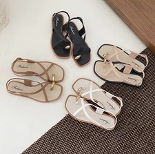 Women’s Fashionable Flat Sandals – Cream & Tan