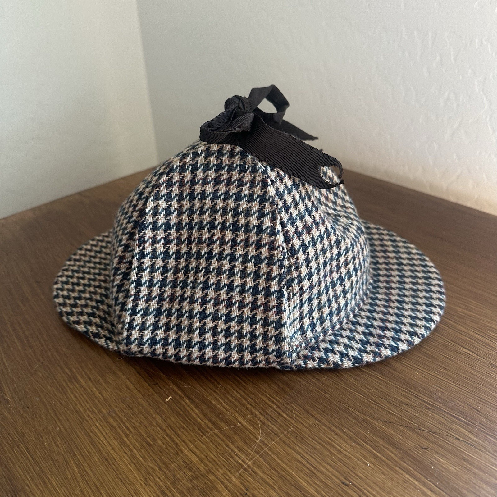 Houndstooth Pattern Deerstalker Hat, Sherlock Hol… - image 1