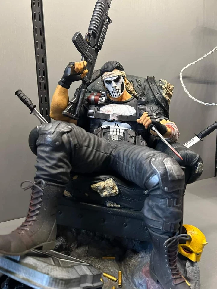 Marvel The Punisher Painted Resin Statue 1/6 - Image 2 of 4