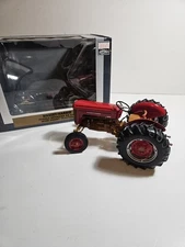 1/16 Massey-Harris Wide Front 50 Gas Tractor SpecCast Highly Detailed