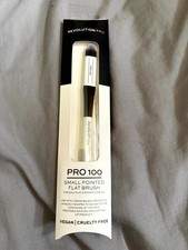 Image of Revolution Pro 100 Small Pointed Flat Brush