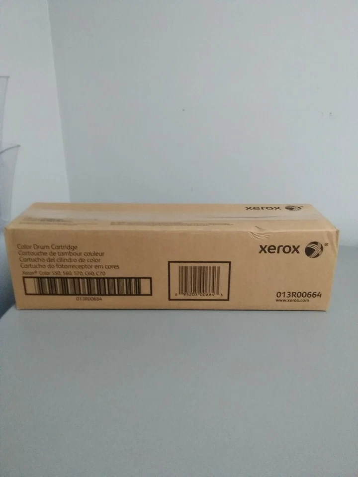 Unidad de tambor color Xerox 013R00664 para uso Xerox color 550,560,570,C60,C70 Foto 3 de 3