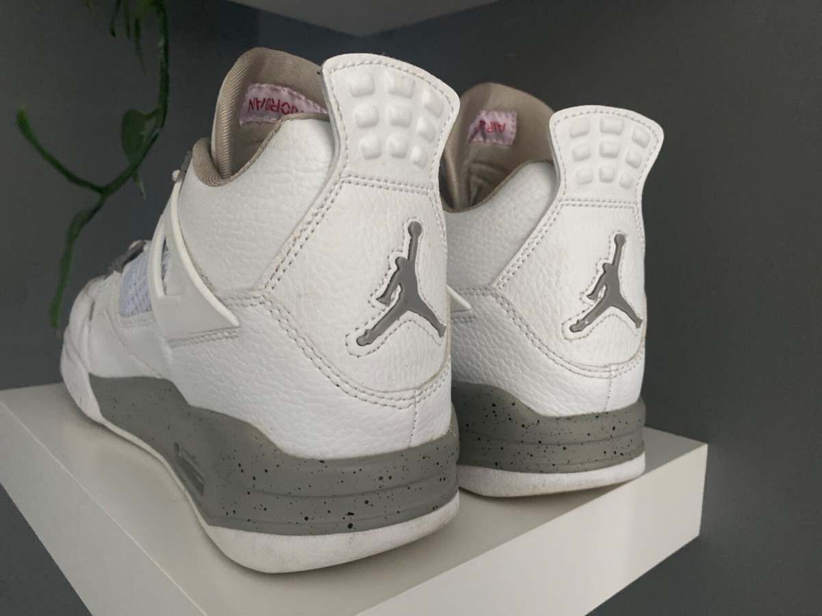 white oreo 4s size 9