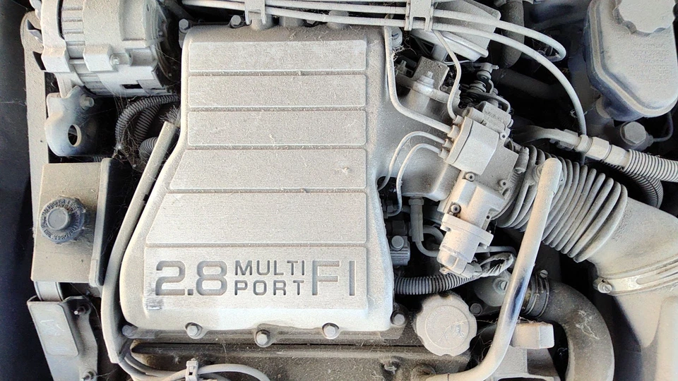 Colector de admisión superior Olds Cutlass Cierra 1988-1989 OEM 2,8 L 14092233 Foto 2 de 4