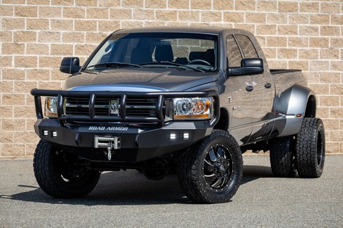2006 Dodge Ram 3500 4dr Mega Cab 160.5 SRW 4WD SLT