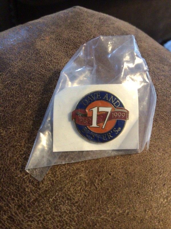 Dave & Busters 17 Year Commemorative Pin 1982-1999