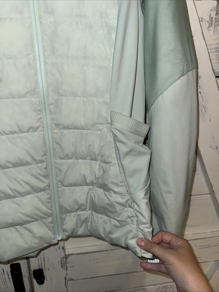 Chaqueta Lululemon Down For It All delicada como nueva talla 10 *Leer Foto 4 de 4