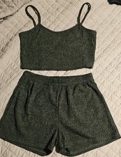 Women's 2 Piece Green Soft Pajamas Sz M