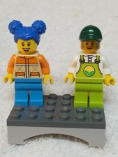LEGO City Farmers Market 60345~ Minifigures O...