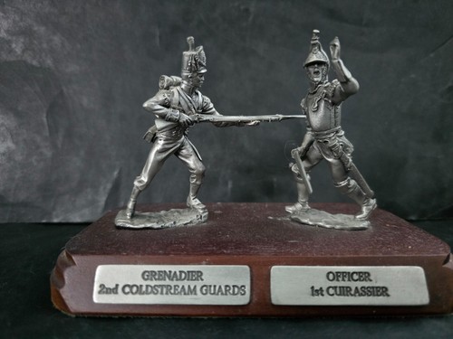 Grenadier 2nd Coldsteam Guard & Officer 1st Cuirassier- 90mm