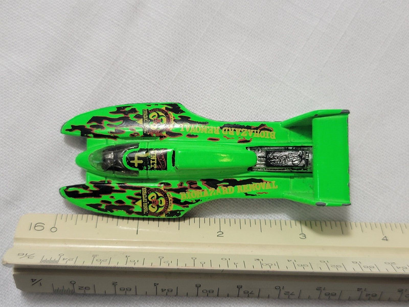 Biohazard Hydroplane Hot Wheels 1995 Collectible Diecast Boat Green vtg Mattel