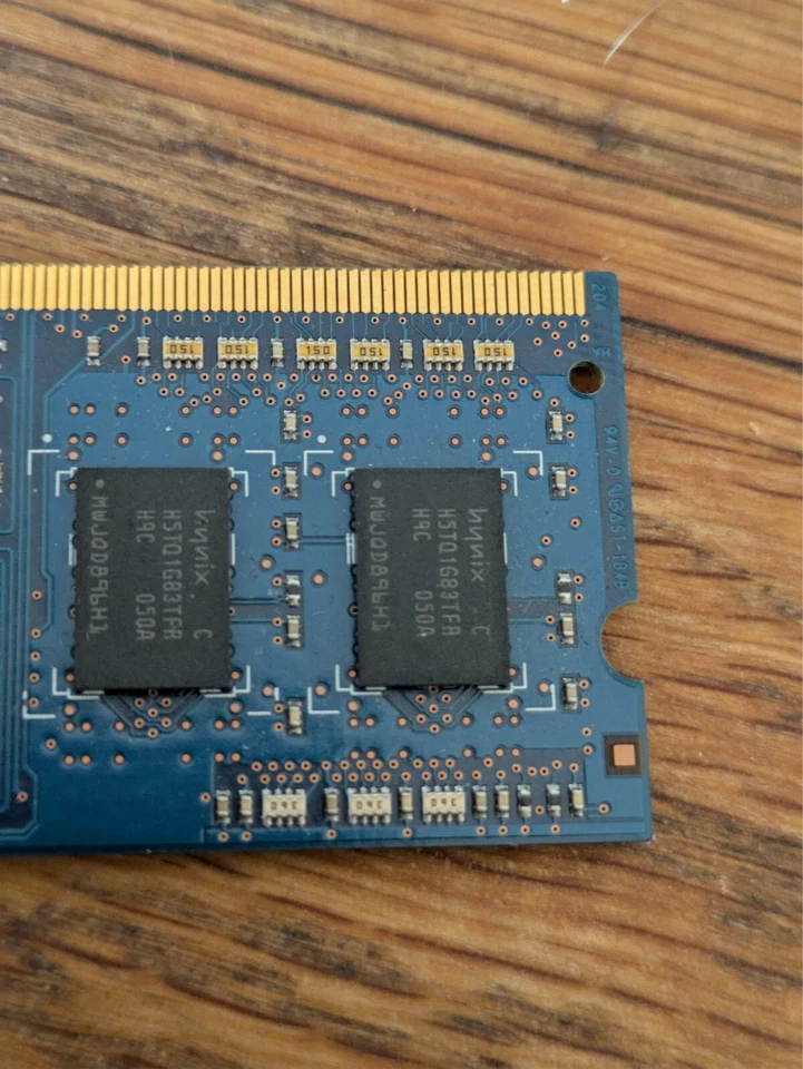 Dell Inspiron RAM Memory | 1GB 1Rx8 PC3-10600S-9-10-B1 | HMT325S6BFR8C-H9 Hynix - Image 2 of 4