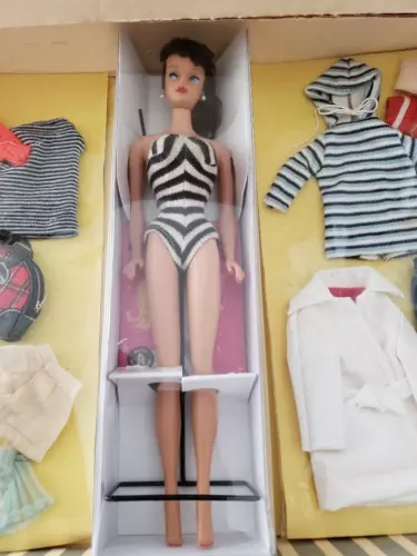 Vintage Barbie #857 Mix 'n Match Gift Set - 1960/1962