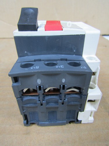 🔥SCHNEIDER TELEMECANIQUE 4-6.3A MOTOR CONTROLLER DISCONNECT 5 HP GV2ME10 GVAN11 - Picture 5 of 9