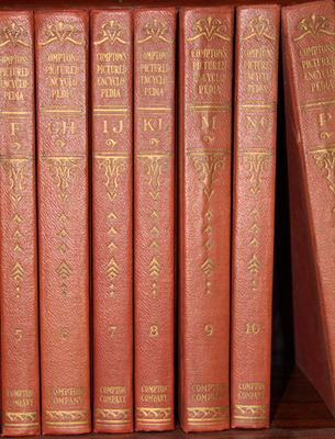 Vintage 1939 Compton's Pictured Encyclopedia A-Z - Complete