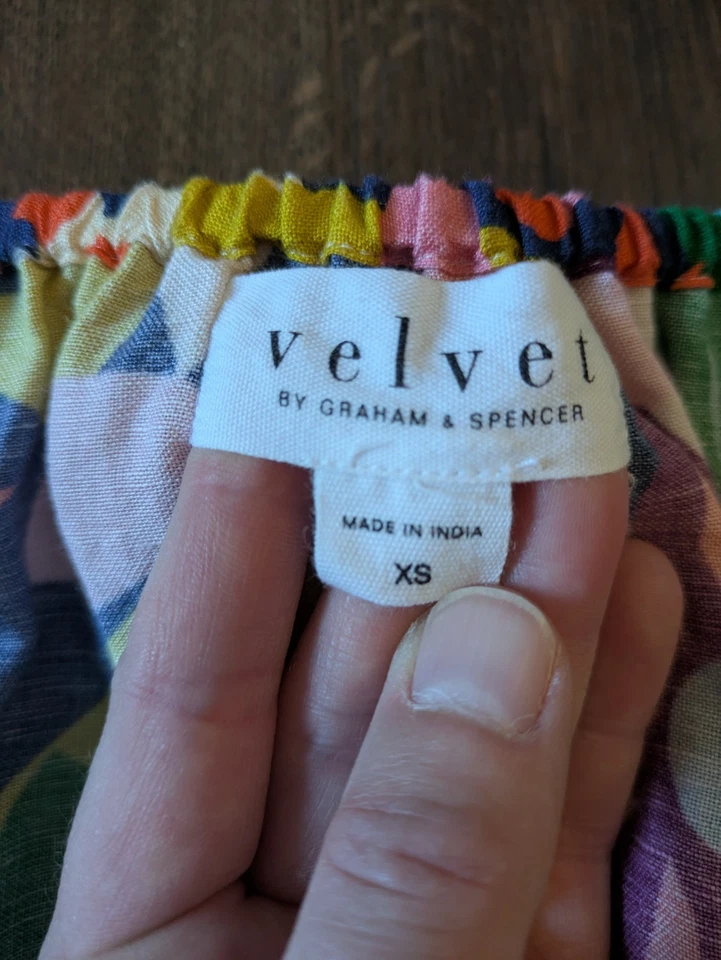 Blusa recortada de terciopelo de Graham Spencer de gran tamaño boho floral lino manga abullonada Foto 4 de 4