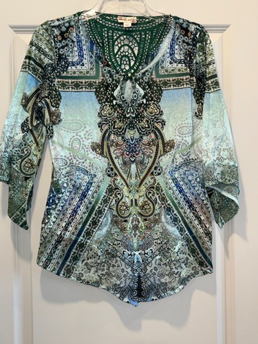 World Unity Tunic Top Womens Medium Green Paisley Flowing Knit Butterfly Sleeve