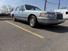 1990 Lincoln Town Car for Sale