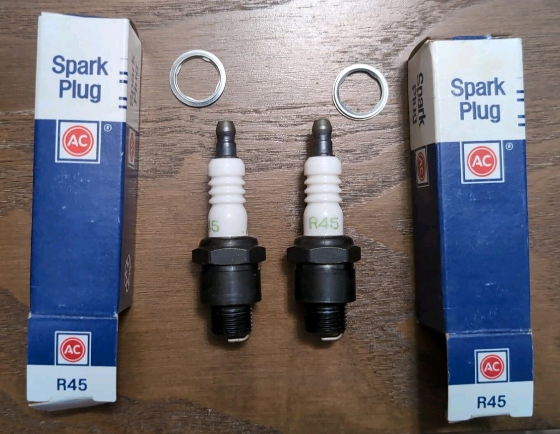 ACDelco R45 Spark Plug Lot Of 2