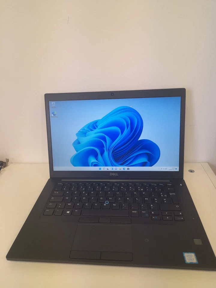 Dell Latitude 7490 · i5-7300U · 8GB · 256GB, photo 1 sur 5