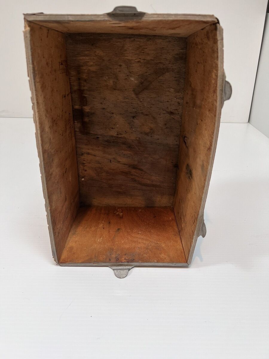 VTG Volvo Wooden Shipping Crate Box Auto Memorabilia Collectible RARE (no lid) | eBay VTG Volvo Wooden Shipping Crate Box Auto Memorabilia Collectible RARE (no lid) | eBay
