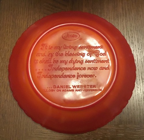 1976 Fenton Art Glass American Eagle Bicentennial Plate Patriot Red 8 1/4" - Picture 2 of 2