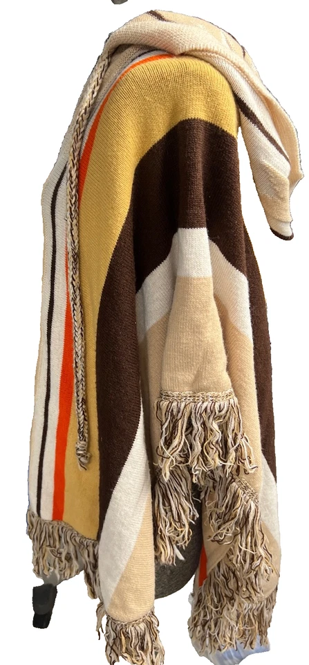 Vintage 70’s-80’s Cuddleknit Hooded Fringe Poncho - Image 2 of 4