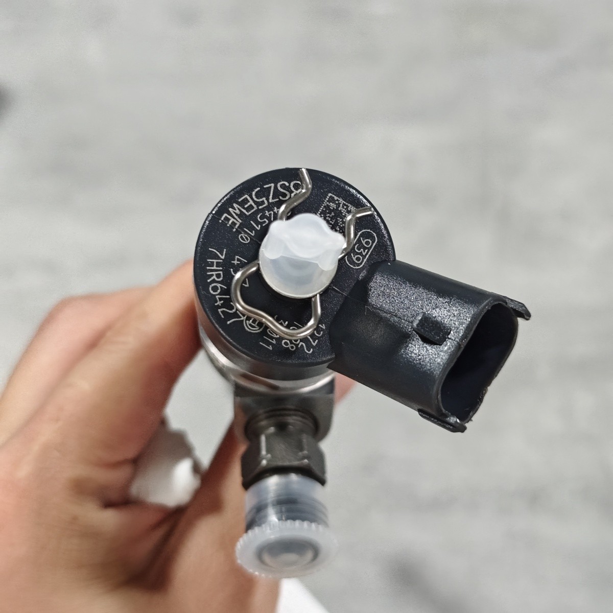 4X Fuel Injector 0445110457 5801470098 for New Holland Iveco Case John Deere 3.4