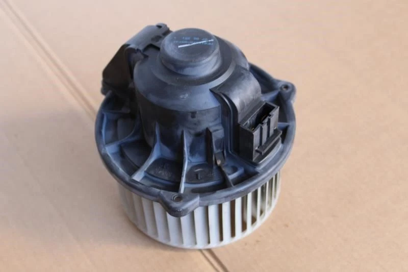 Jaguar XJ8L XJ8 2006 calentador ventilador motor Foto 2 de 4