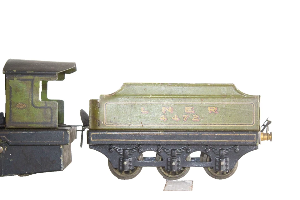 Frühe Version der englischen Bowman LNER Spur 0 Dampflokomotive 4-4-0 - Bild 4 von 4